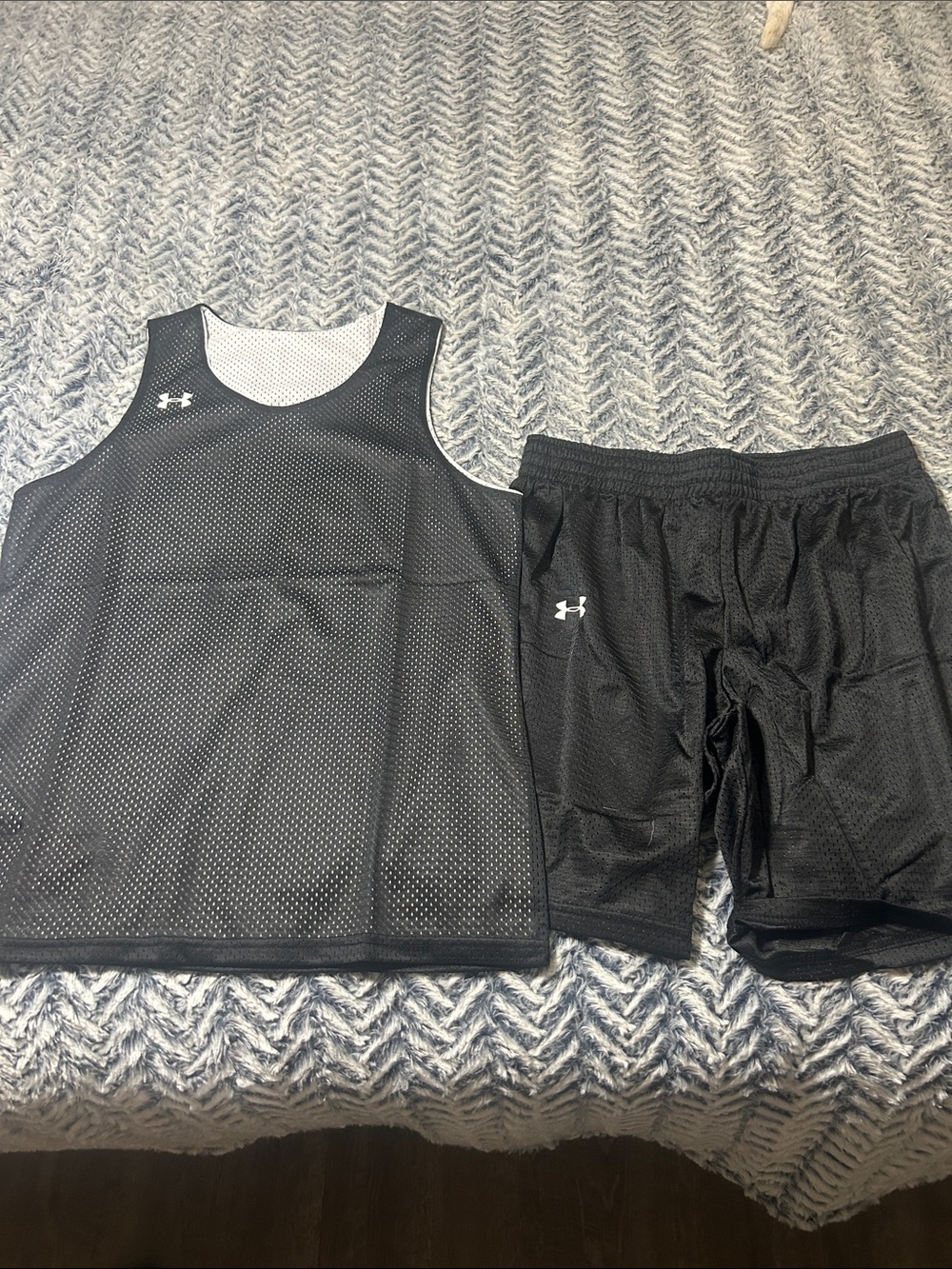 Under Armour Women’s Black Mesh Athletic Jersey and Shorts Bundle Pack
